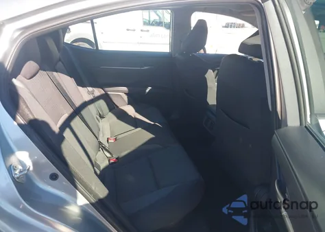 2025 Toyota Camry Le из США, поврежденный, VIN 4T1DAACK7SU537649